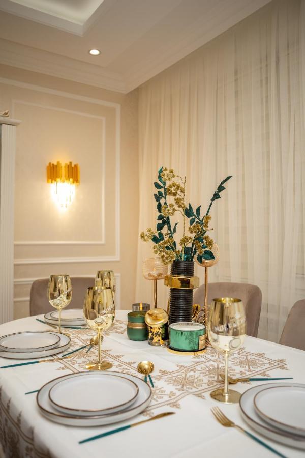 צ'יסינאו Center Candle Apartment מראה חיצוני תמונה