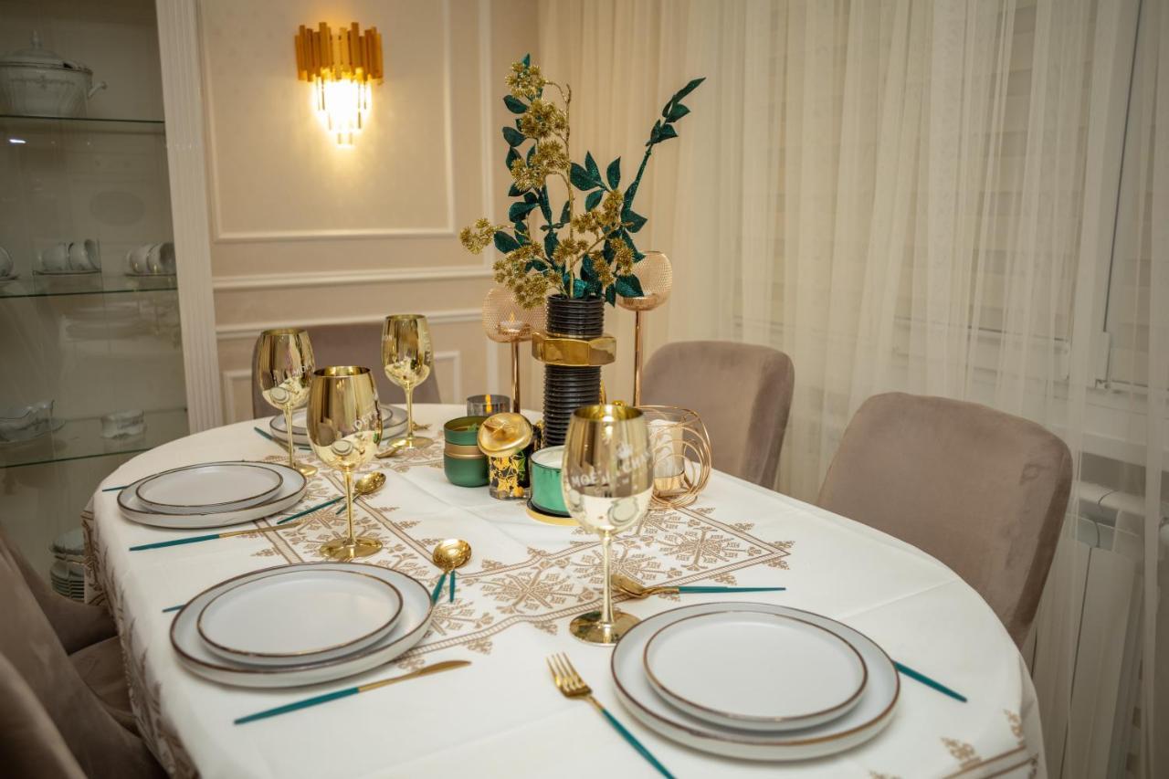 צ'יסינאו Center Candle Apartment מראה חיצוני תמונה
