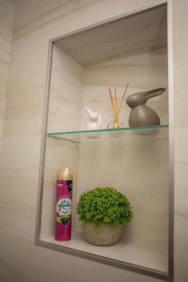 צ'יסינאו Center Candle Apartment מראה חיצוני תמונה