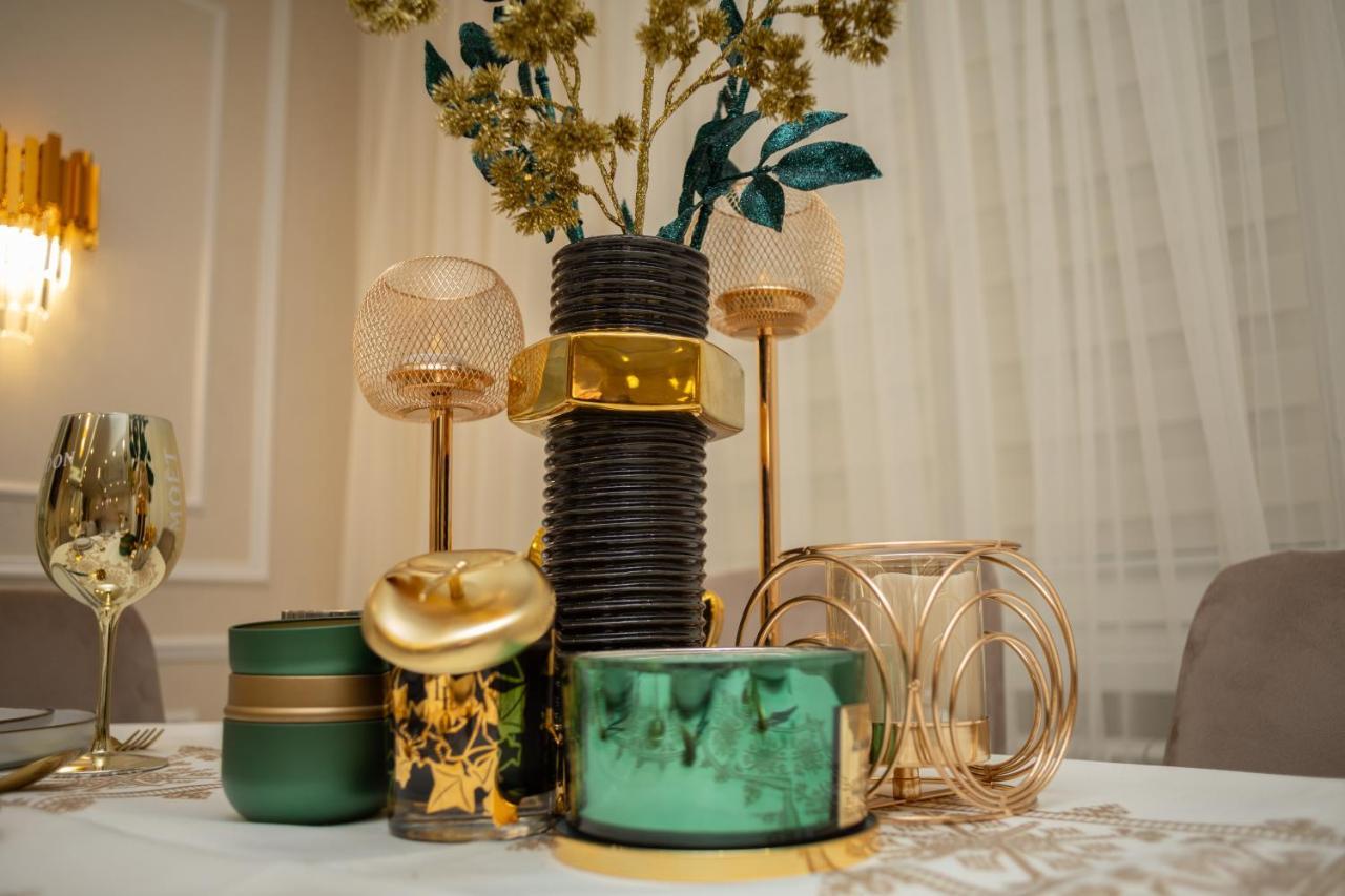 צ'יסינאו Center Candle Apartment מראה חיצוני תמונה
